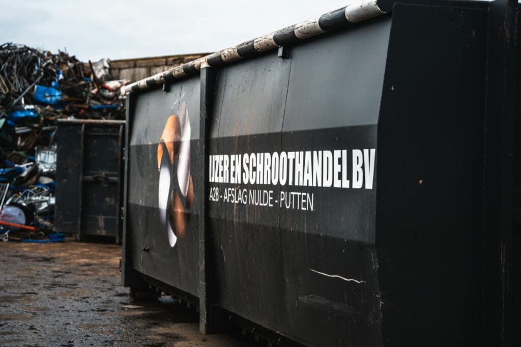 Containerservice IJzer en Schroothandel BV in Putten