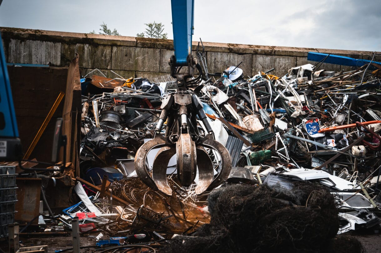 Poliepgrijper van de IJzer en Schroothandel BV