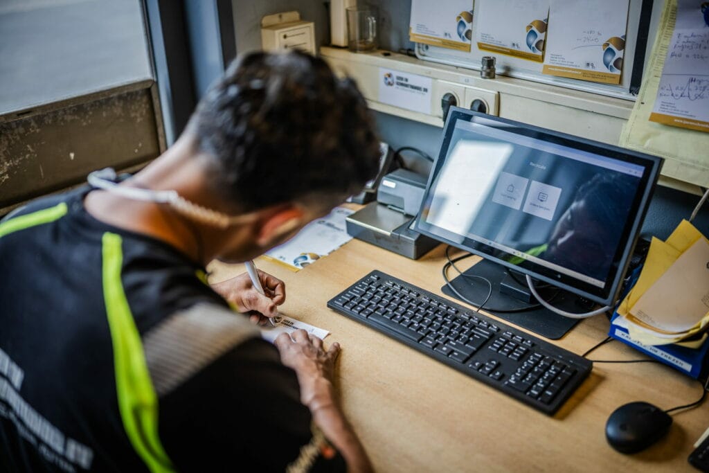 Particulieren IJzer en Schroothandel BV